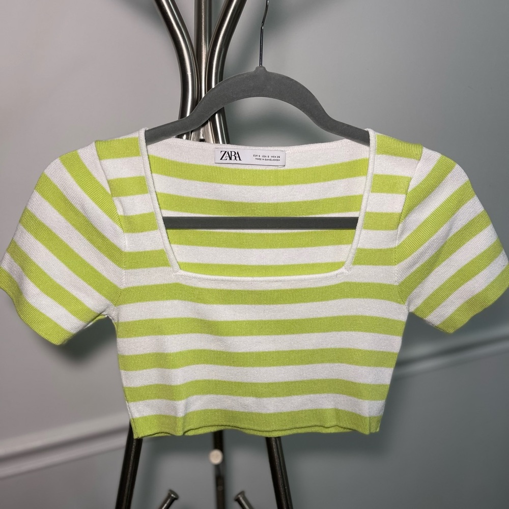 Zara Crop top Size Small